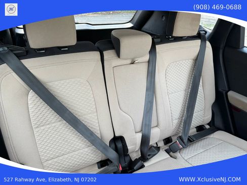 Used 2020 Ford Escape SE image 24