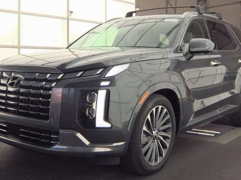 Used 2025 Hyundai Palisade Calligraphy image 1