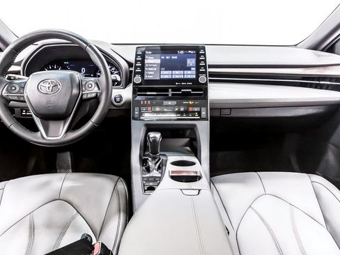 Used 2021 Toyota Avalon XLE w/ Moonroof Package FWD image 17