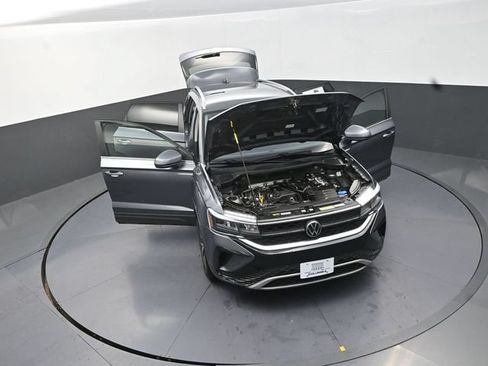 Used 2022 Volkswagen Taos SE AWD/4WD image 30
