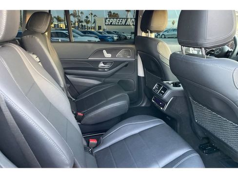 Used 2024 Mercedes-Benz GLS 450 4MATIC w/ AMG Line Exterior image 18