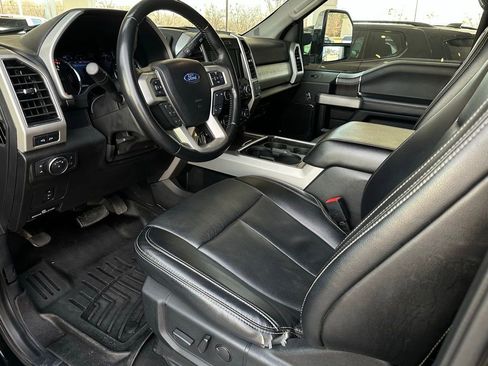 Used 2021 Ford F250 Lariat w/ Chrome Package image 7