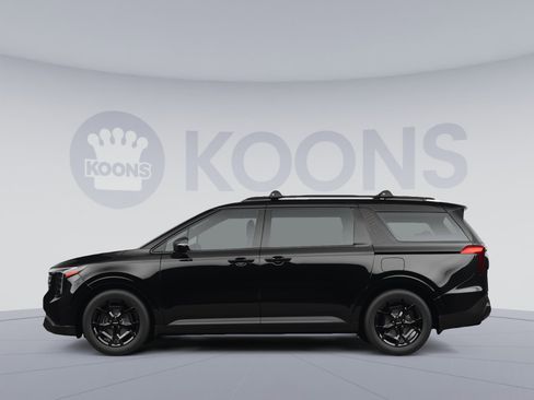 New 2026 Kia Carnival SX Prestige FWD image 2