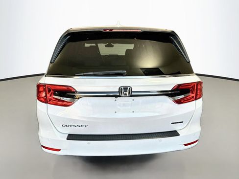 Used 2023 Honda Odyssey Touring image 6