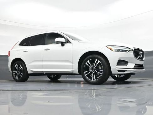 Used 2020 Volvo XC60 T5 Momentum w/ Protection Package image 27