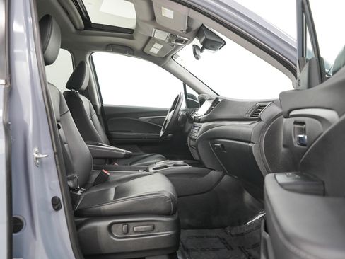 Used 2023 Honda Ridgeline RTL image 11