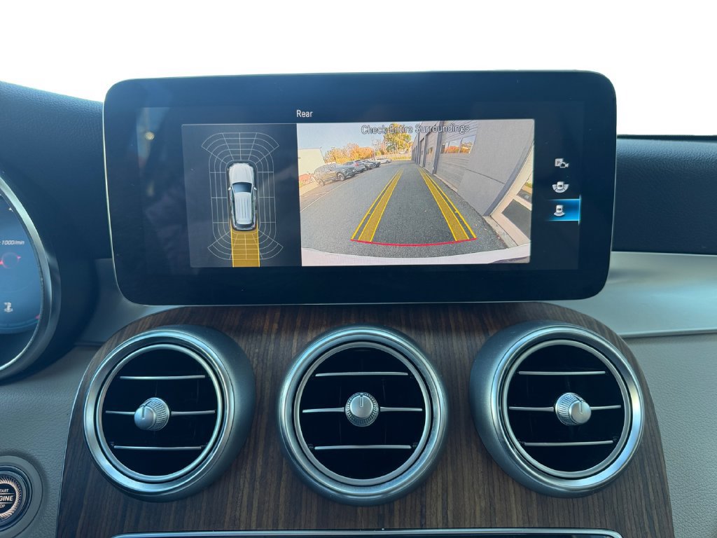 Used 2021 Mercedes-Benz GLC 300 4MATIC image 19