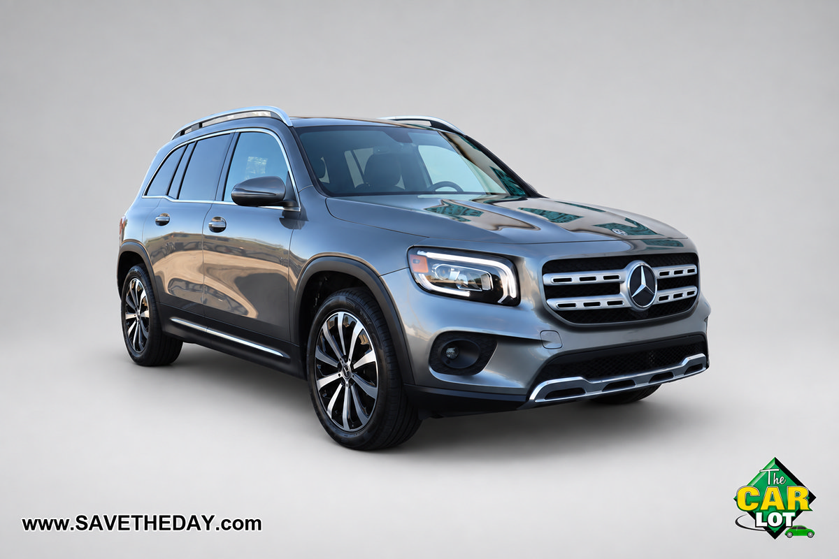 Used 2022 Mercedes-Benz GLB 250 4MATIC w/ Premium Package Lite image 10