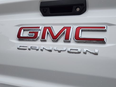 New 2026 GMC Canyon Elevation w/ Convenience Package image 43