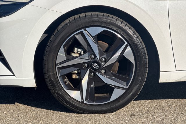 Used 2023 Hyundai Elantra SEL w/ Convenience Package FWD image 33