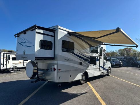 Used 2017 Mercedes-Benz Sprinter 3500 image 3