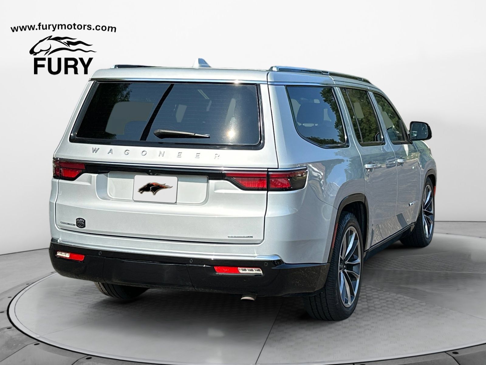Used 2022 Jeep Wagoneer Series III w/ Premium Group I AWD/4WD image 4