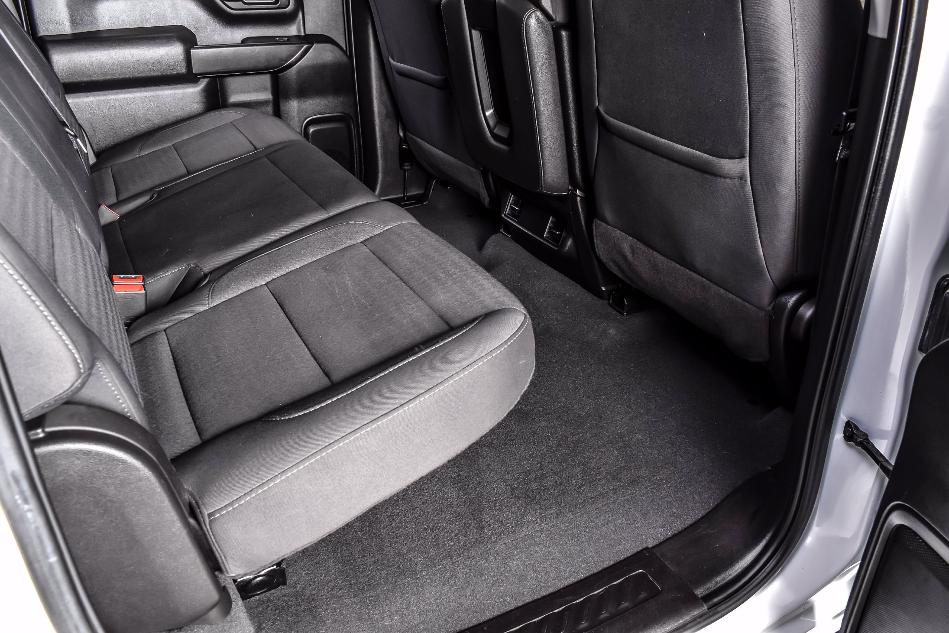 Used 2023 Chevrolet Silverado 1500 Custom w/ LPO, Dark Essentials Package AWD/4WD image 19