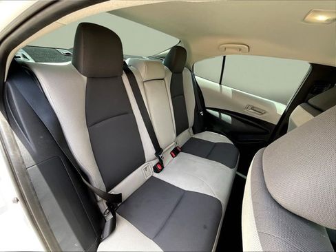Used 2024 Toyota Corolla LE FWD image 28