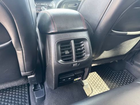 Used 2020 Jeep Cherokee Trailhawk w/ Cold Weather Group AWD/4WD image 23
