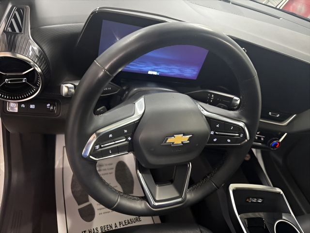 Used 2025 Chevrolet Equinox LT w/ Convenience Package II FWD image 17