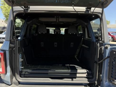 Used 2024 Ford Bronco Everglades AWD/4WD image 17