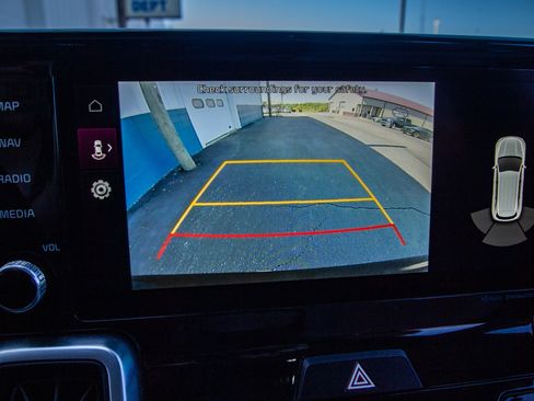 Used 2022 Kia Sorento EX w/ Panoramic Sunroof Package FWD image 17