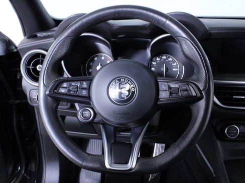 Used 2022 Alfa Romeo Stelvio Ti AWD/4WD image 24