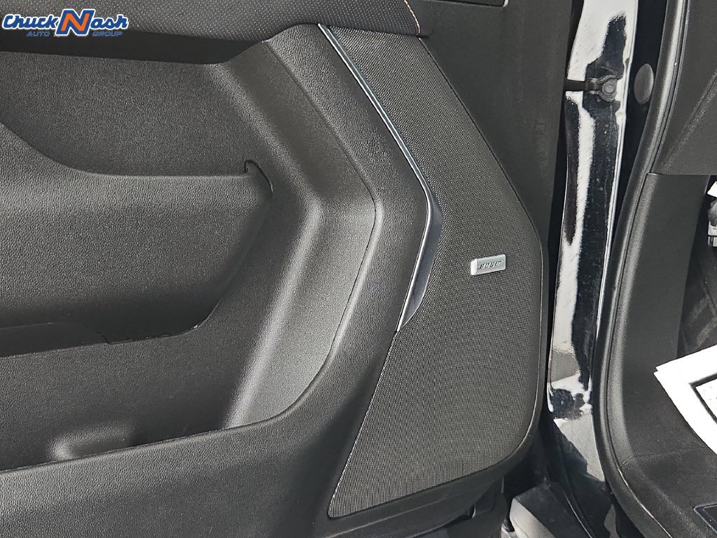 Used 2023 GMC Yukon AT4 w/ LPO, Floor Liner Package AWD/4WD image 30