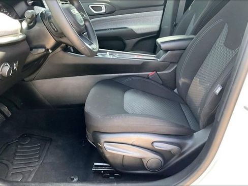 Used 2025 Jeep Compass Sport AWD/4WD image 23