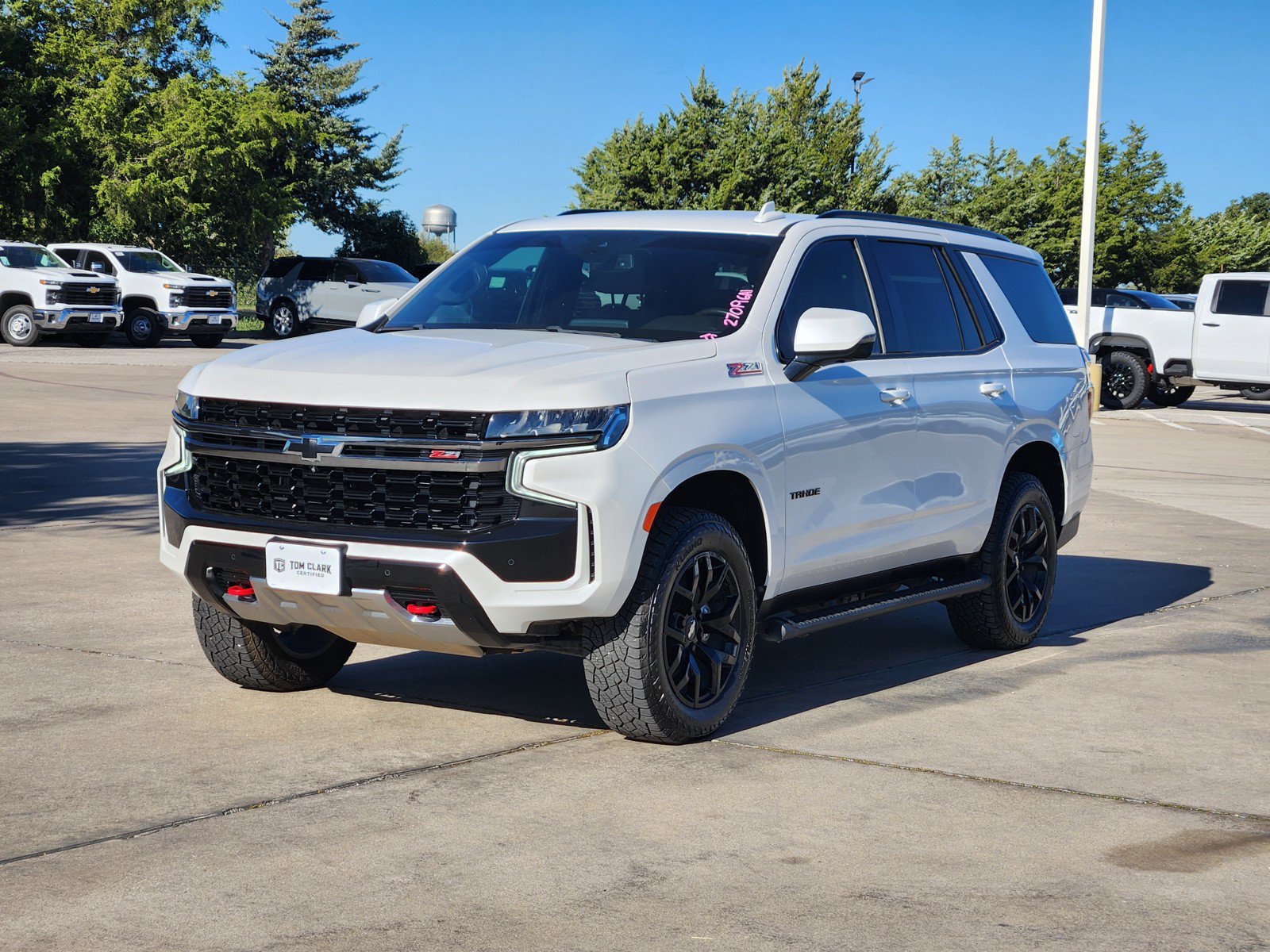 Used 2022 Chevrolet Tahoe Z71 w/ Z71 Off-Road Package AWD/4WD image 2