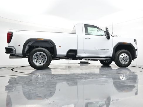 New 2026 GMC Sierra 3500 SLE image 25