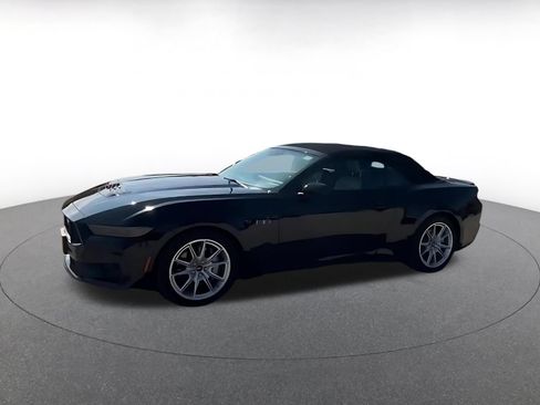 Used 2025 Ford Mustang GT Premium RWD image 7