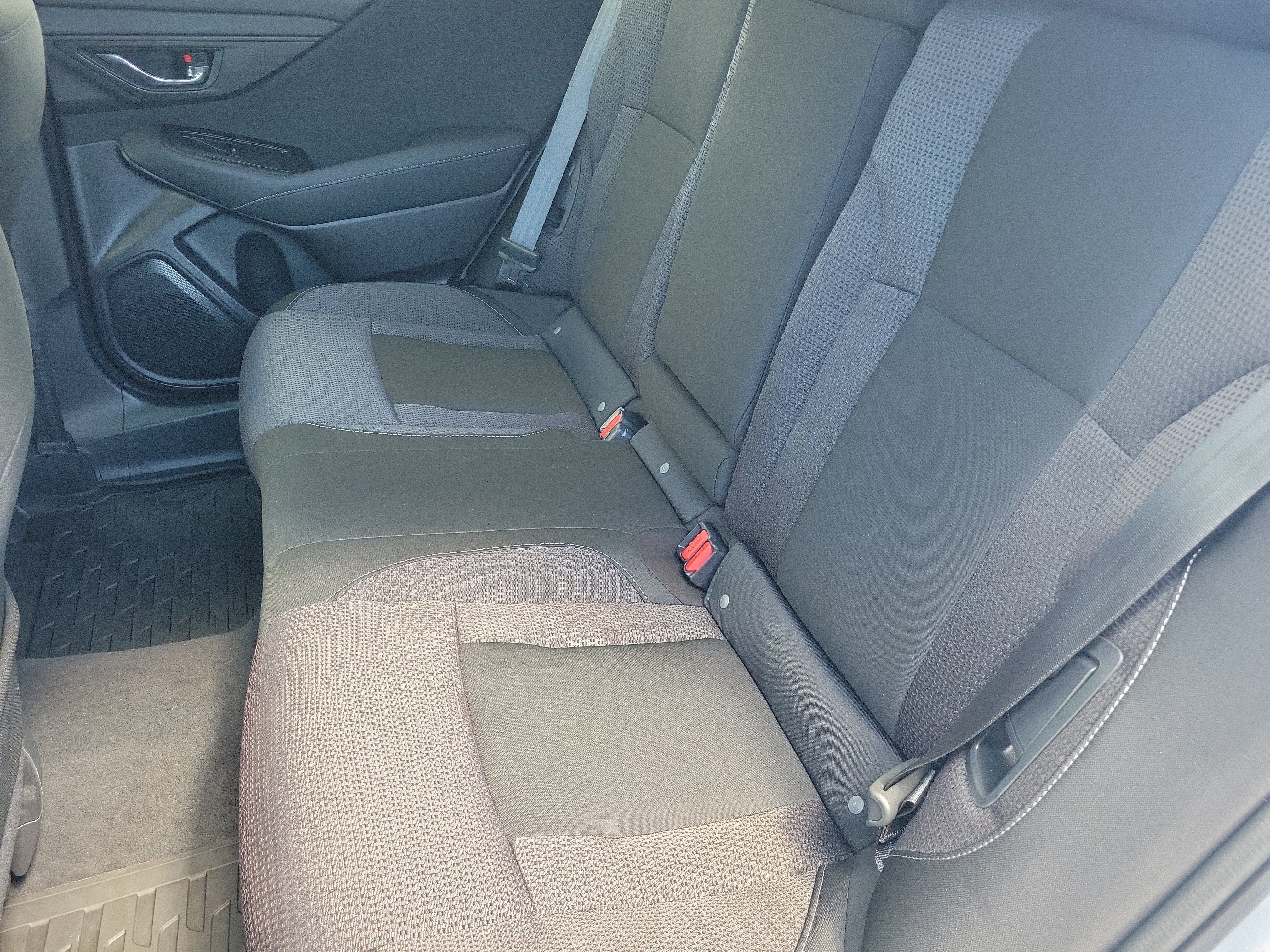Used 2024 Subaru Outback Premium AWD/4WD image 13