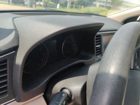 Used 2017 Hyundai Elantra SE FWD image 19