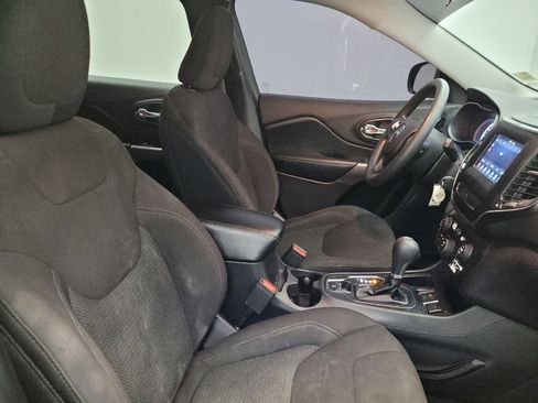 Used 2020 Jeep Cherokee Latitude image 21