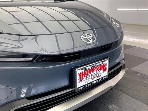 Used 2026 Toyota Prius Plug-In Hybrid FWD image 31