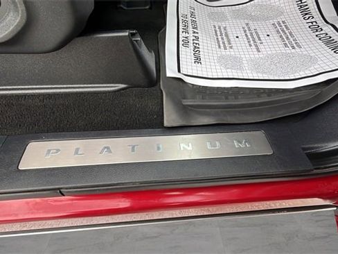 Used 2022 Ford F350 Platinum w/ FX4 Off-Road Package image 32