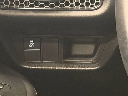 Used 2025 Honda HR-V Sport image 33