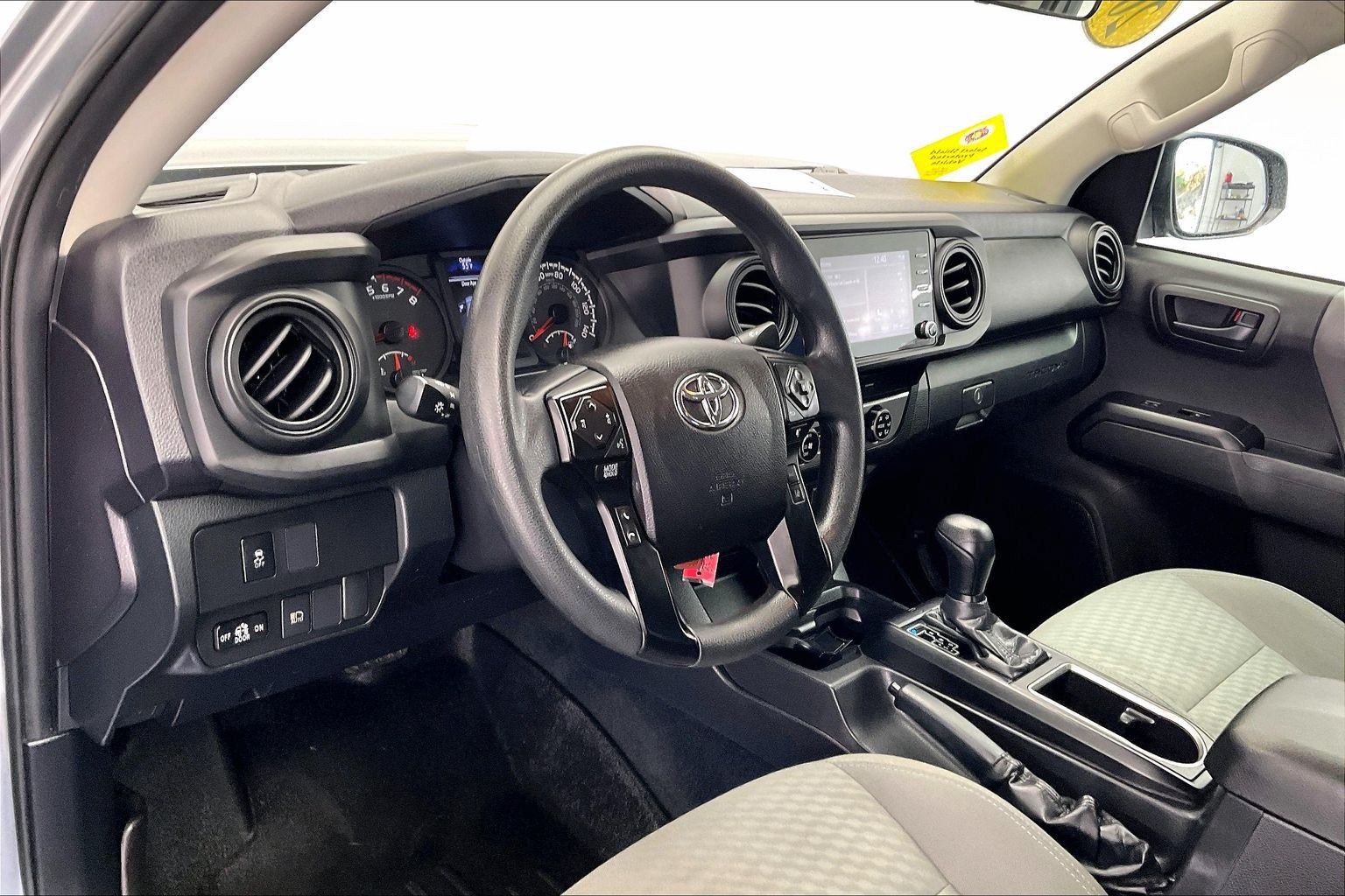 Used 2022 Toyota Tacoma SR w/ SR Convenience Package RWD image 13