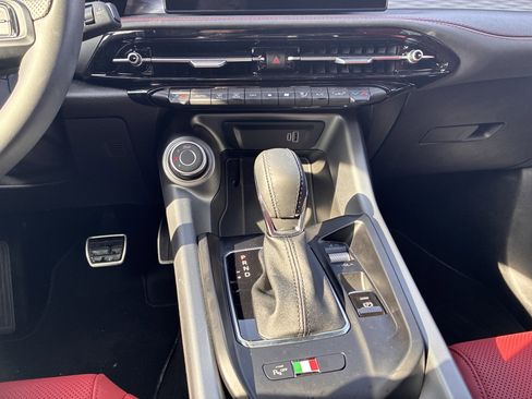 New 2026 Alfa Romeo Tonale Sprint w/ Red Premium Package image 18