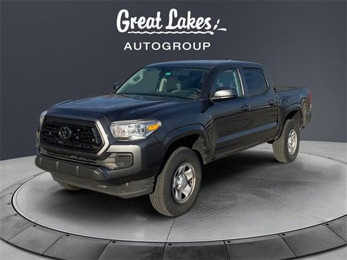 Used 2022 Toyota Tacoma SR image 1