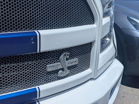 Used 2017 Ford F150 Lariat w/ Equipment Group 502A Luxury AWD/4WD image 5