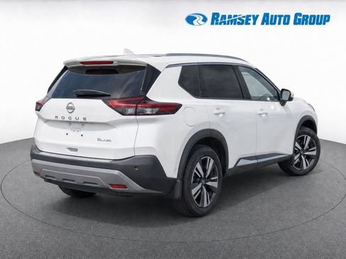 Certified 2023 Nissan Rogue SL w/ SL Premium Package AWD/4WD image 4