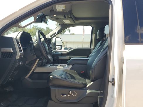 Used 2017 Ford F350 Lariat w/ Lariat Ultimate Package image 20