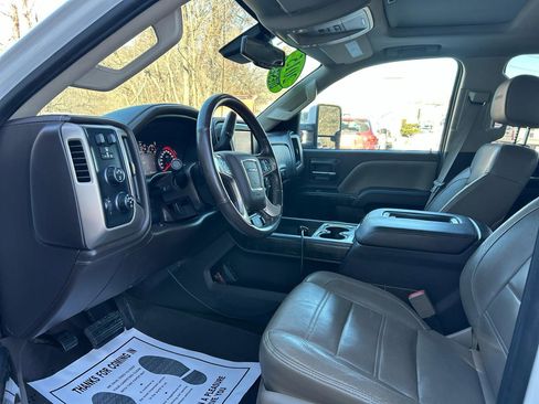 Used 2015 GMC Sierra 3500 Denali w/ Duramax Plus Package AWD/4WD image 12