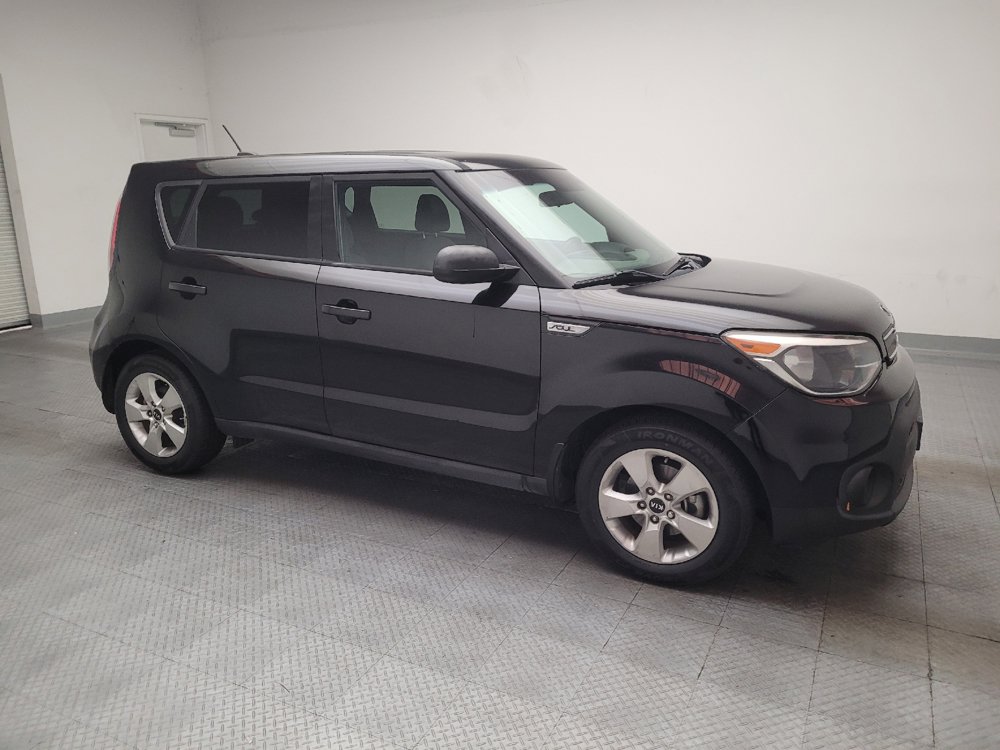 Used 2017 Kia Soul FWD image 11