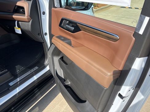 New 2026 Chevrolet Tahoe High Country AWD/4WD image 53