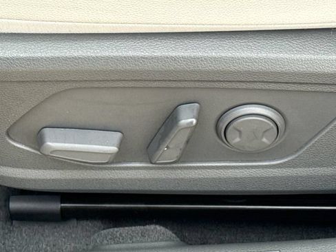 Used 2025 Hyundai Sonata Limited FWD image 22