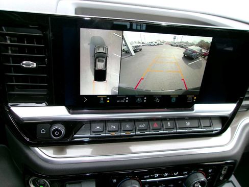 Certified 2022 Chevrolet Silverado 1500 High Country w/ High Country Premium Package image 26