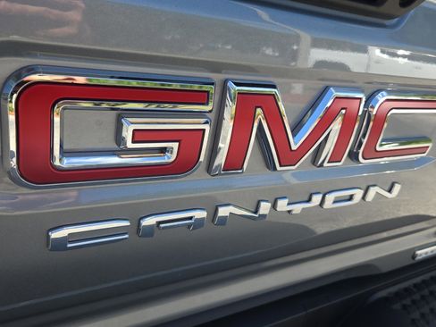 New 2026 GMC Canyon Elevation w/ Convenience Package image 15