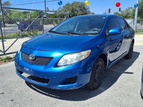 Used 2010 Toyota Corolla LE FWD image 3