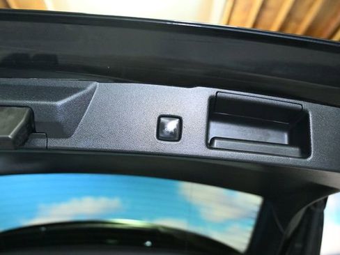 Used 2020 Ford Escape Titanium w/ Titanium Premium Package 2.0 image 47