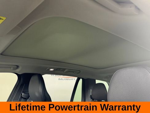 Used 2024 Volvo XC90 B5 Plus image 12