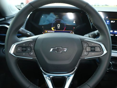 New 2026 Chevrolet Trax LT w/ Driver Confidence Package FWD image 10